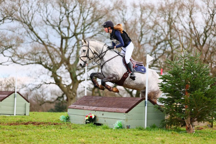Saskia TVV with horse Flea in Fetlox Gear