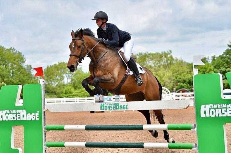 Charlotte Walker Showjumper - Fetlox