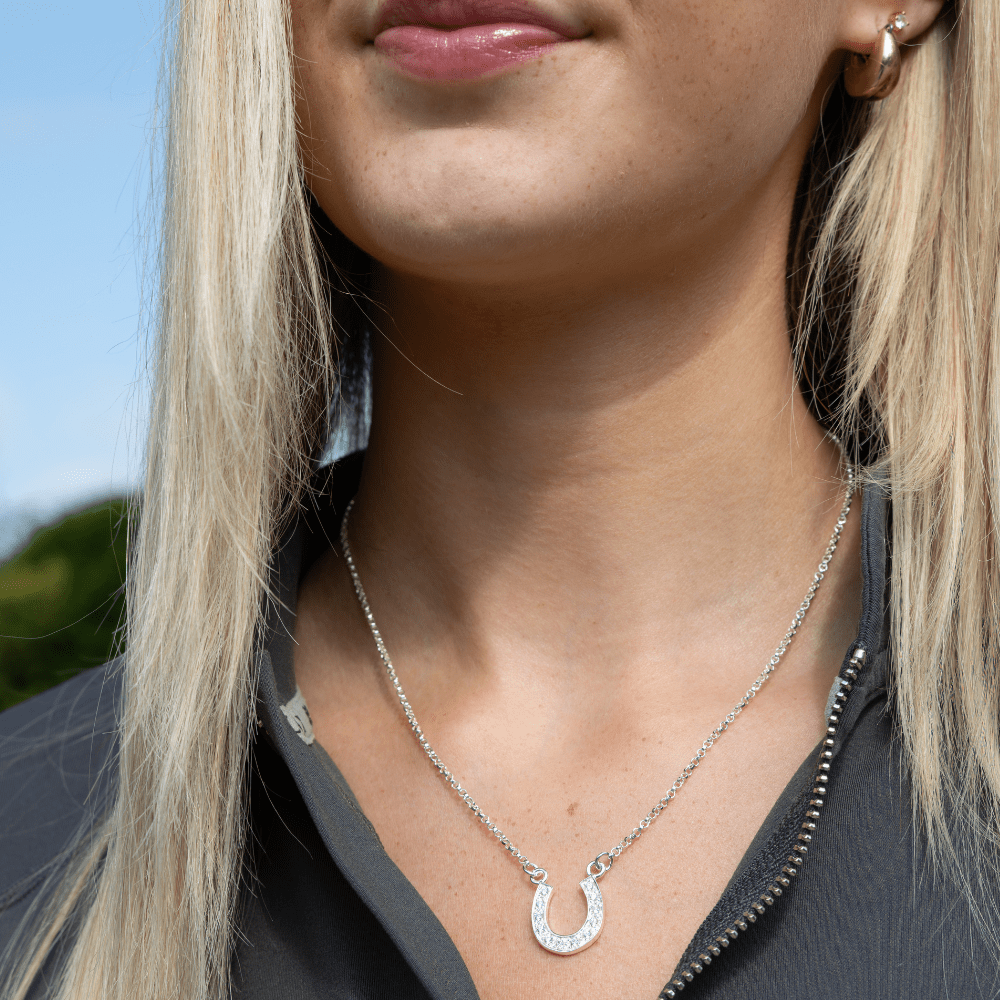 Silver Sparkly Horse Shoe Necklace - fetlox